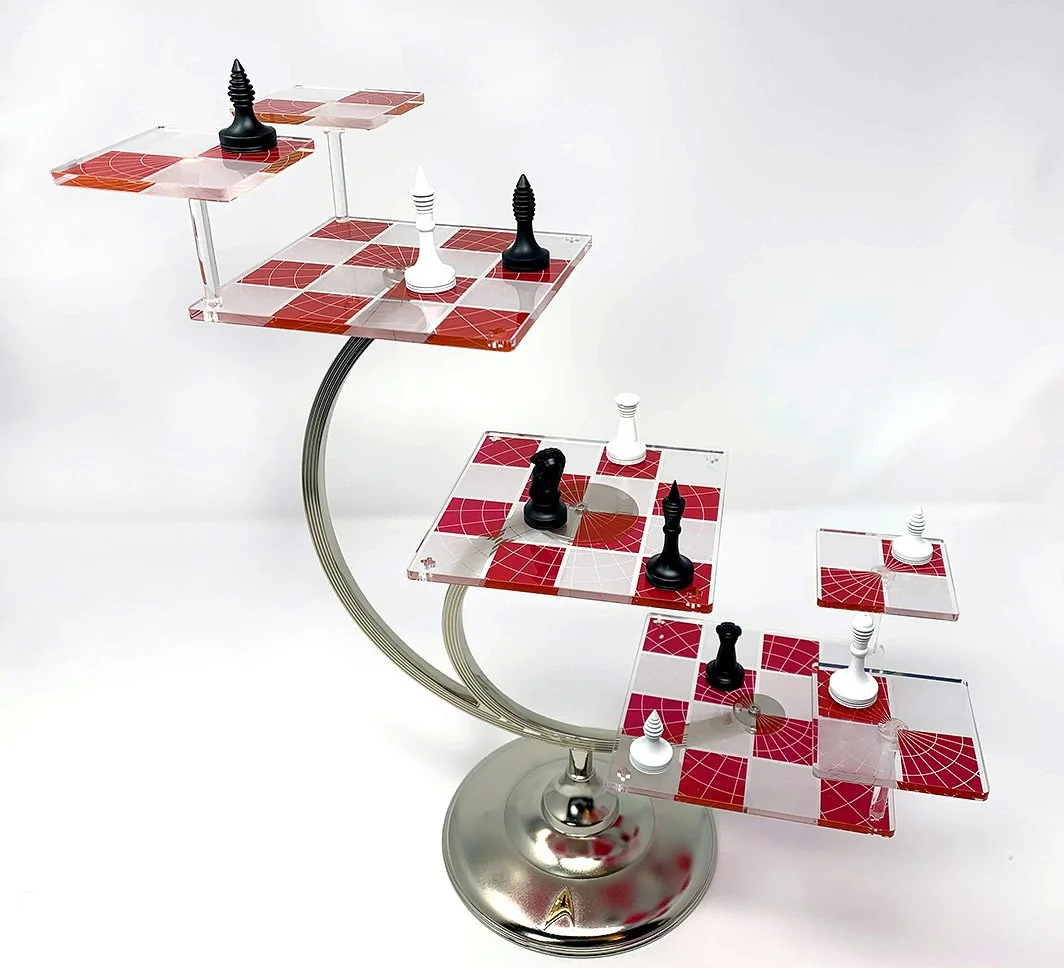 Star Trek: Tridimensional Chess Set — Gifts & Collectibles